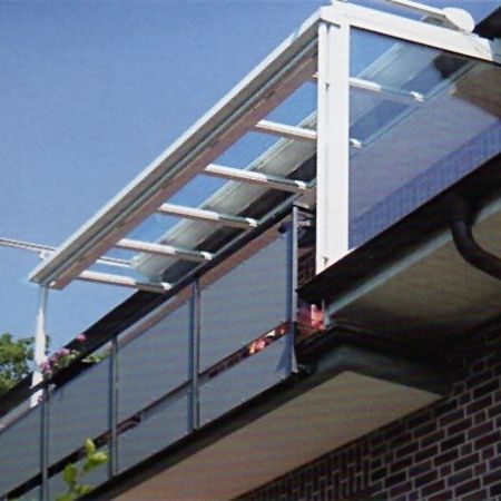 Überdachung eines Balkons