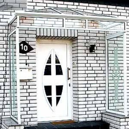 Speziallösungen - Hauseingang